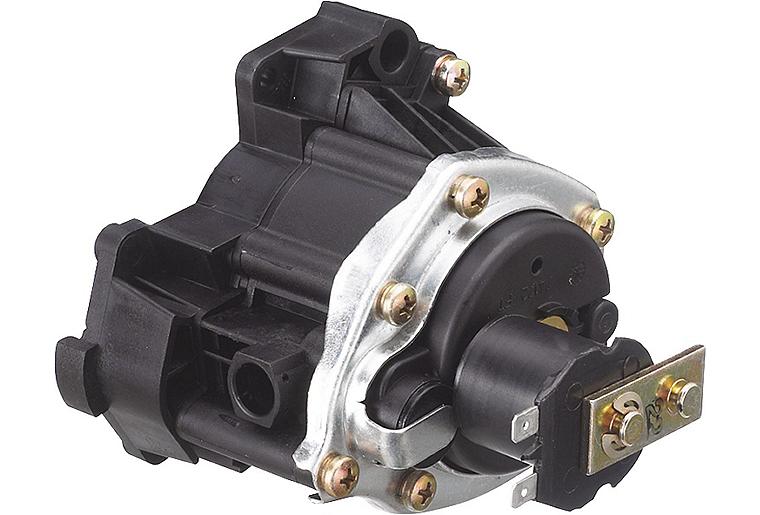 Hydraulikschalter für ZWR 3+4 Ju.Nr.: 8 717 204 198 Hydraulikschalter für ZWR 3+4 Ju.Nr.: 8 717 204 198