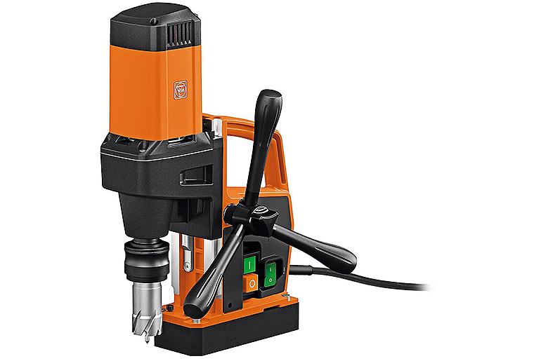 Magnetkernbohrmaschine Fein KBE32QW, 1200 W, Kernbohreraufnahme 3/4 Weldon Magnetkernbohrmaschine Fein KBE32QW, 1200 W, Kernbohreraufnahme 3/4 Weldon