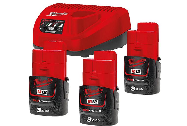 Akku-Set Milwaukee M12NRG-303, 12V mit 3x 3,0 Ah Akkus und Ladegerät